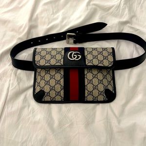 Authentic Gucci pouch
